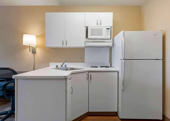 Extended America Select - Chicago - Hotel Hanover Park